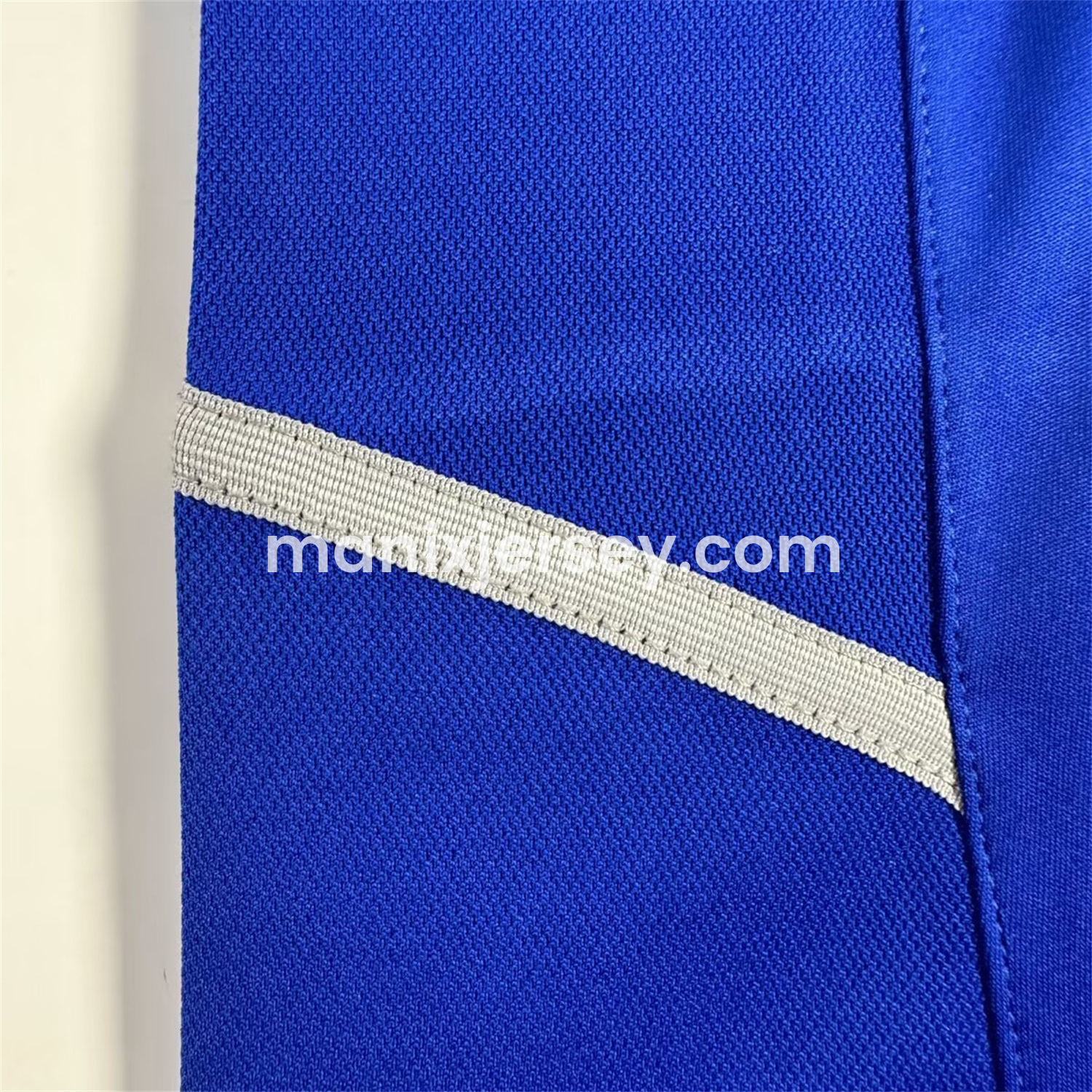 ManixJersey.com | Retro Manchester United 02-03 Third Jersey -Customize Name, Number and Patch | Worldwide Shipping