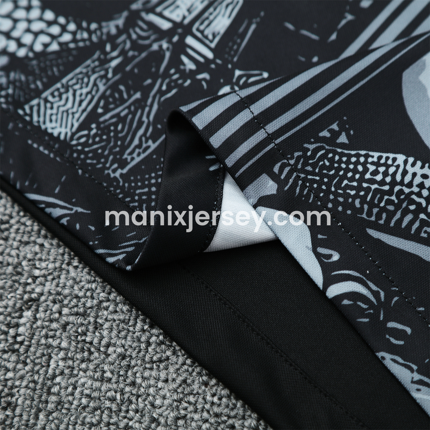 ManixJersey.com | Brazil 25-26 Gray Jesus Statue Vest Training Set - Gray Vest & Black Shorts -Customize Name, Number and Patch | Worldwide Shipping