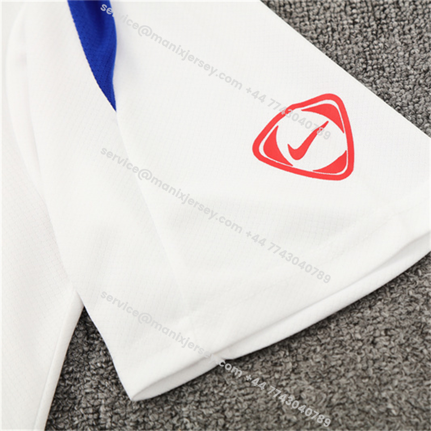 ManixJersey.com | Paris Saint-Germain PSG 25-26 Kids Short-Sleeve Training Set - White Top & Black Shorts -Customize Name, Number and Patch | Worldwide Shipping
