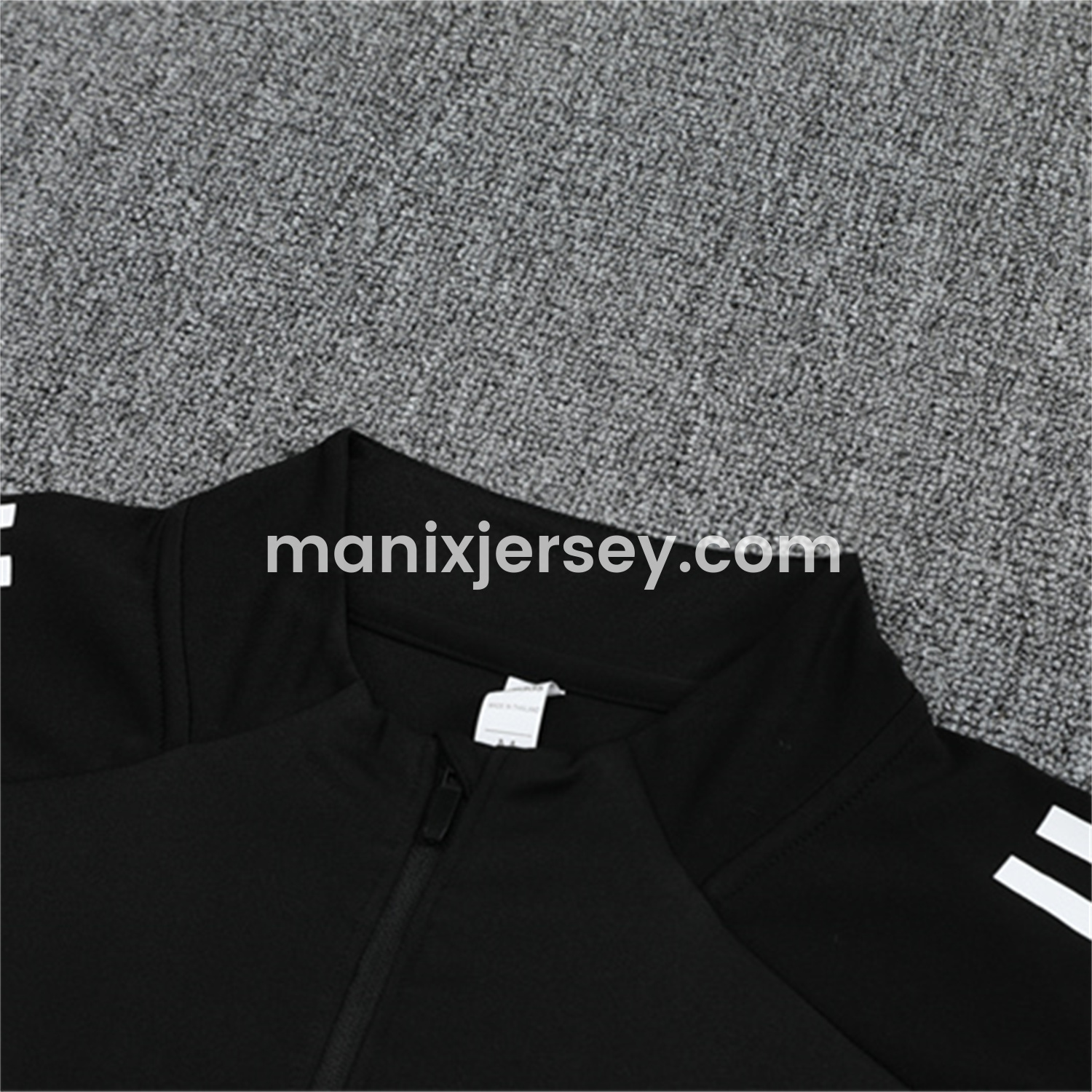 ManixJersey.com | Real Madrid 25-26 Long Sleeves Training Set - Black Top & Black Pants -Customize Name, Number and Patch | Worldwide Shipping