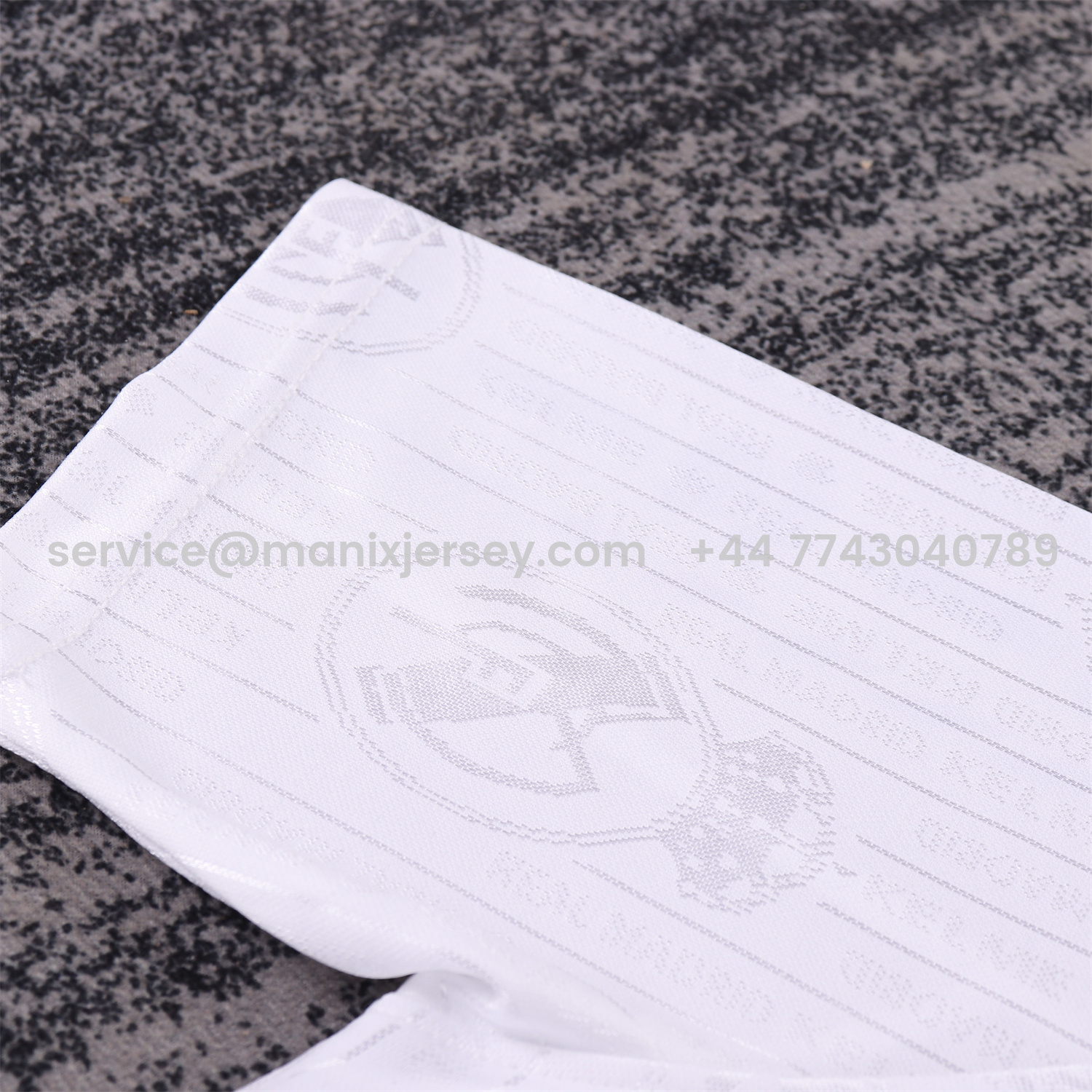 ManixJersey.com | Retro Real Madrid 96-97 Home Kids Kit -Customize Name, Number and Patch | Worldwide Shipping