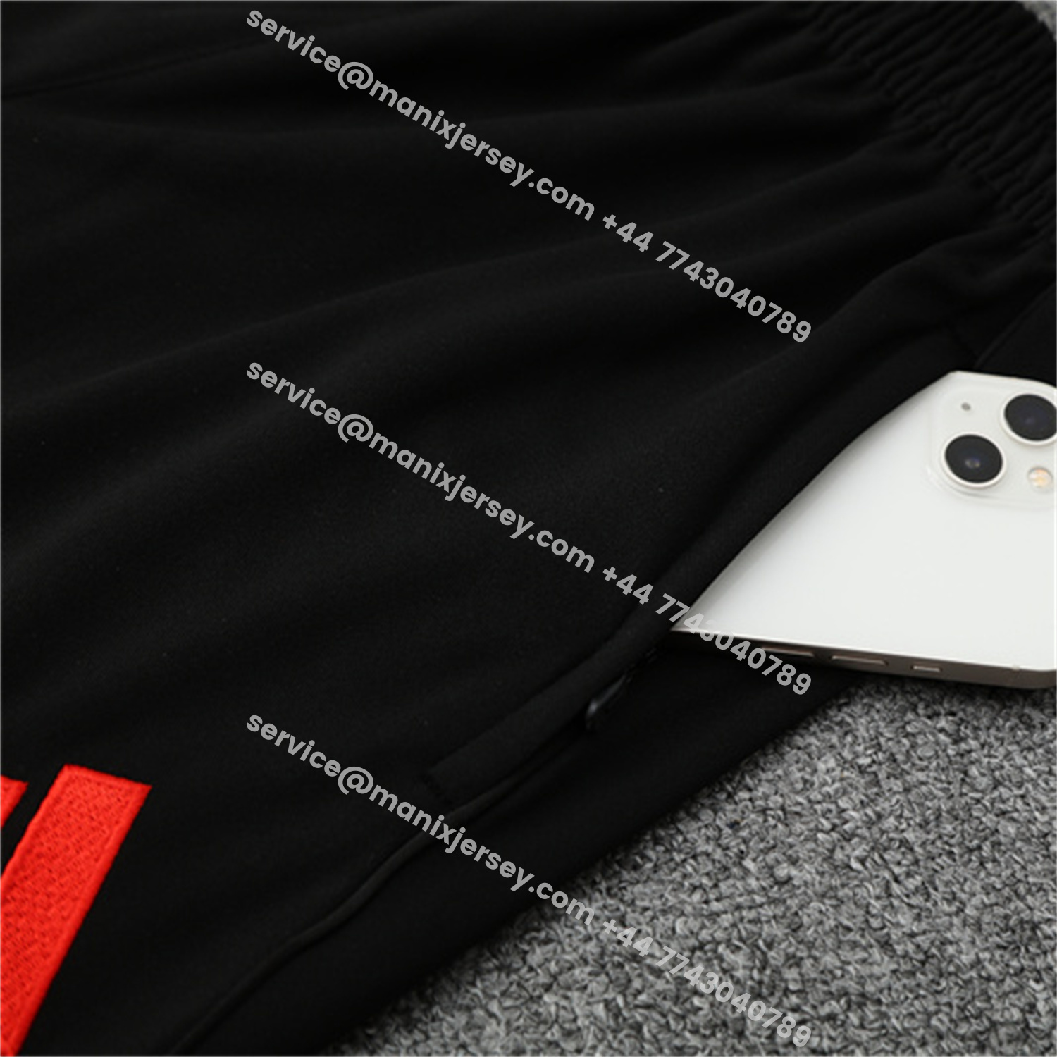 ManixJersey.com | Liver.pool 25-26 Long Sleeve Training Set - White Top & Black Pants -Customize Name, Number and Patch | Worldwide Shipping