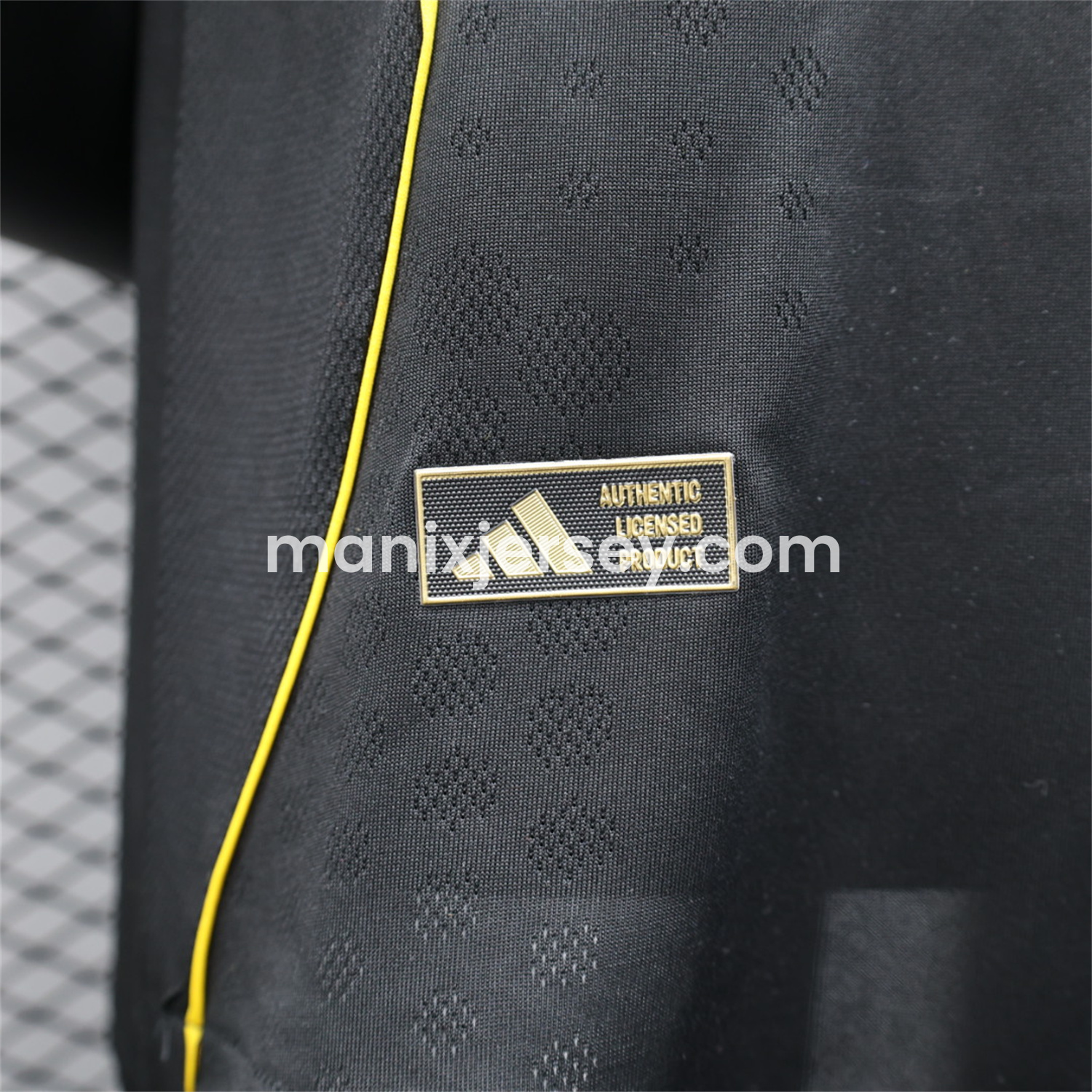 ManixJersey.com | Real Madrid 25-26 Black Gold Special Edition Jersey - Player Version -Customize Name, Number and Patch | Worldwide Shipping