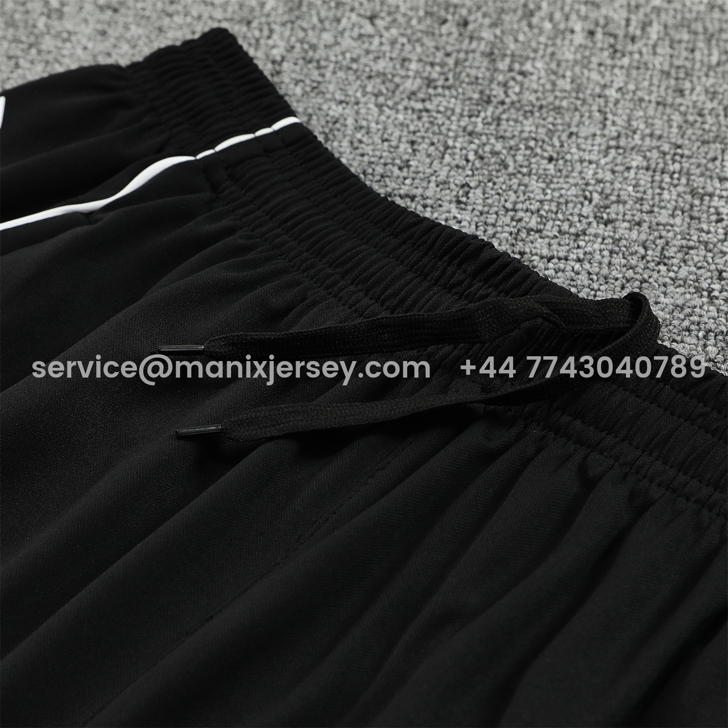 ManixJersey.com | Real Madrid 25-26 Vest Training Set - Pink Arrow Pattern Vest & Black Shorts -Customize Name, Number and Patch | Worldwide Shipping