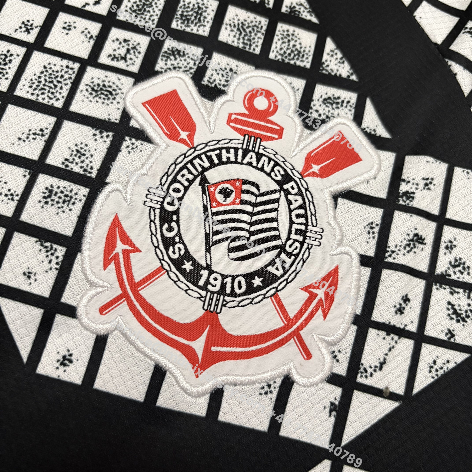 ManixJersey.com | Corinthians 2025-26 White And Black Pre-Match Jersey - Fans Version -Customize Name, Number and Patch | Worldwide Shipping