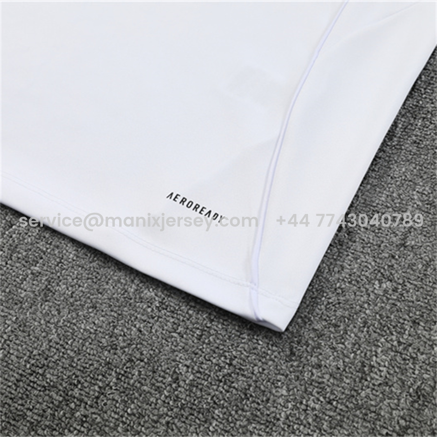 ManixJersey.com | Real Madrid 25-26 Long Sleeve Training Set - White Top & Blue Pants -Customize Name, Number and Patch | Worldwide Shipping