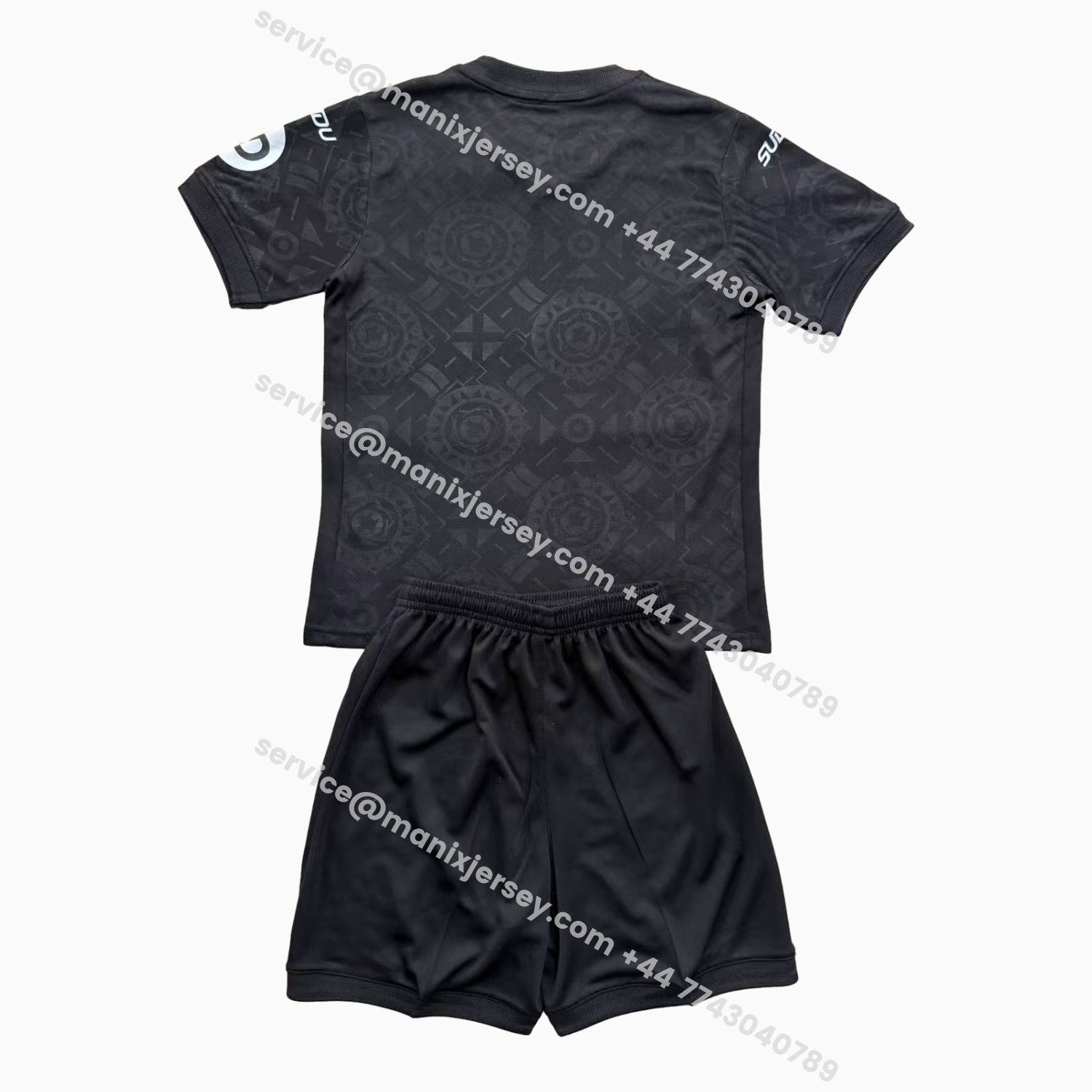 ManixJersey.com | Wolverhampton Wanderers Wolves 25-26 Black Goalkeeper Kids Kit -Customize Name, Number and Patch | Worldwide Shipping