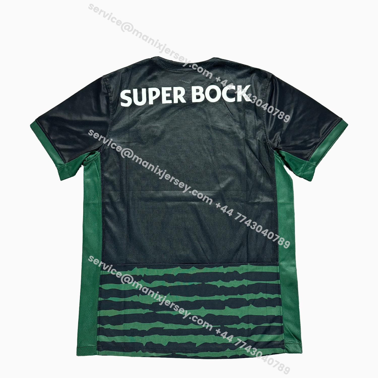 ManixJersey.com | Sporting CP 25-26 Christmas Special Jersey - Fans Version -Customize Name, Number and Patch | Worldwide Shipping