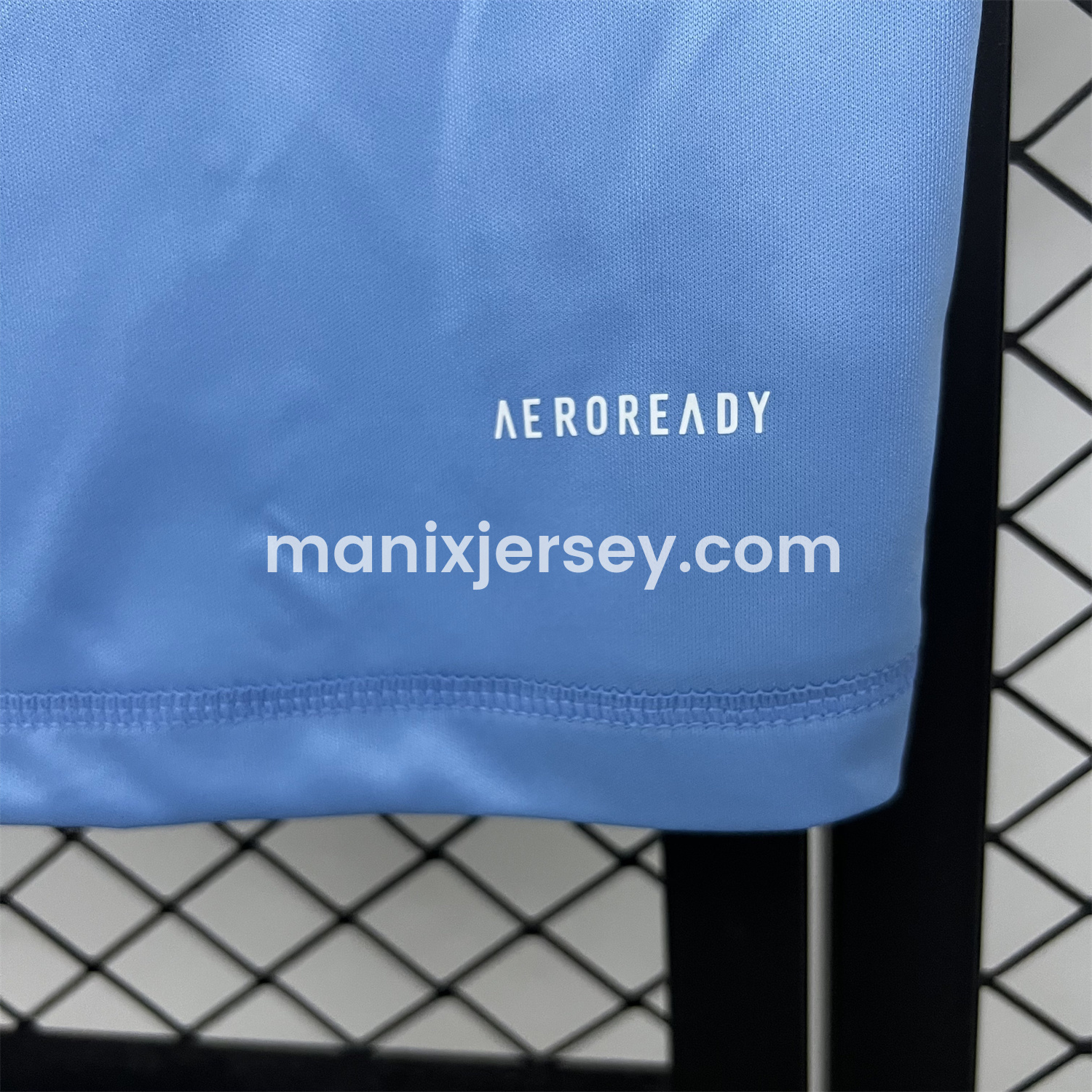 ManixJersey.com | Real Madrid 25-26 Blue Goalkeeper Jersey - Fans Version -Customize Name, Number and Patch | Worldwide Shipping