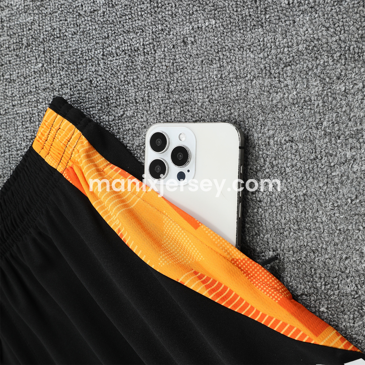 ManixJersey.com | Atletico Mineiro 25-26 Vest Training Set - Black Vest With Black Shorts -Customize Name, Number and Patch | Worldwide Shipping
