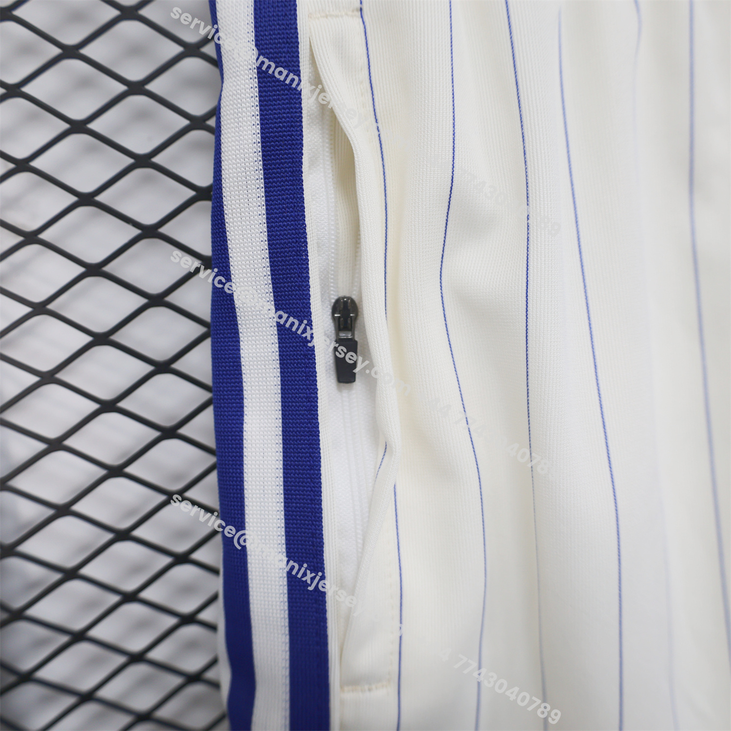 ManixJersey.com | C.H.E.L.S.E.A 25-26 Trefoil White Travel Shorts - Player Version -Customize Name, Number and Patch | Worldwide Shipping