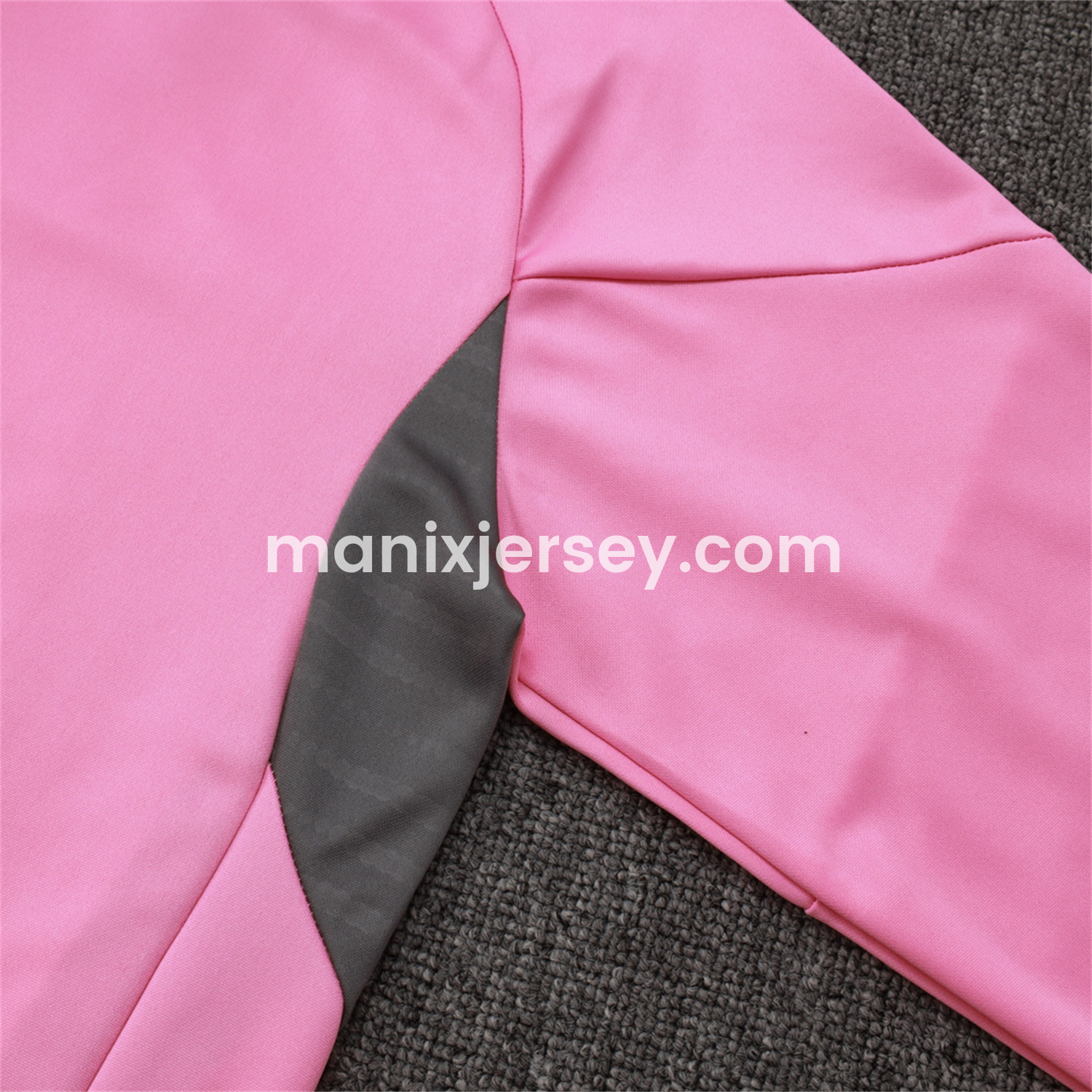 ManixJersey.com | INT M.A.M 25-26 Long Sleeves Training Set - Pink Top & Black Pants -Customize Name, Number and Patch | Worldwide Shipping