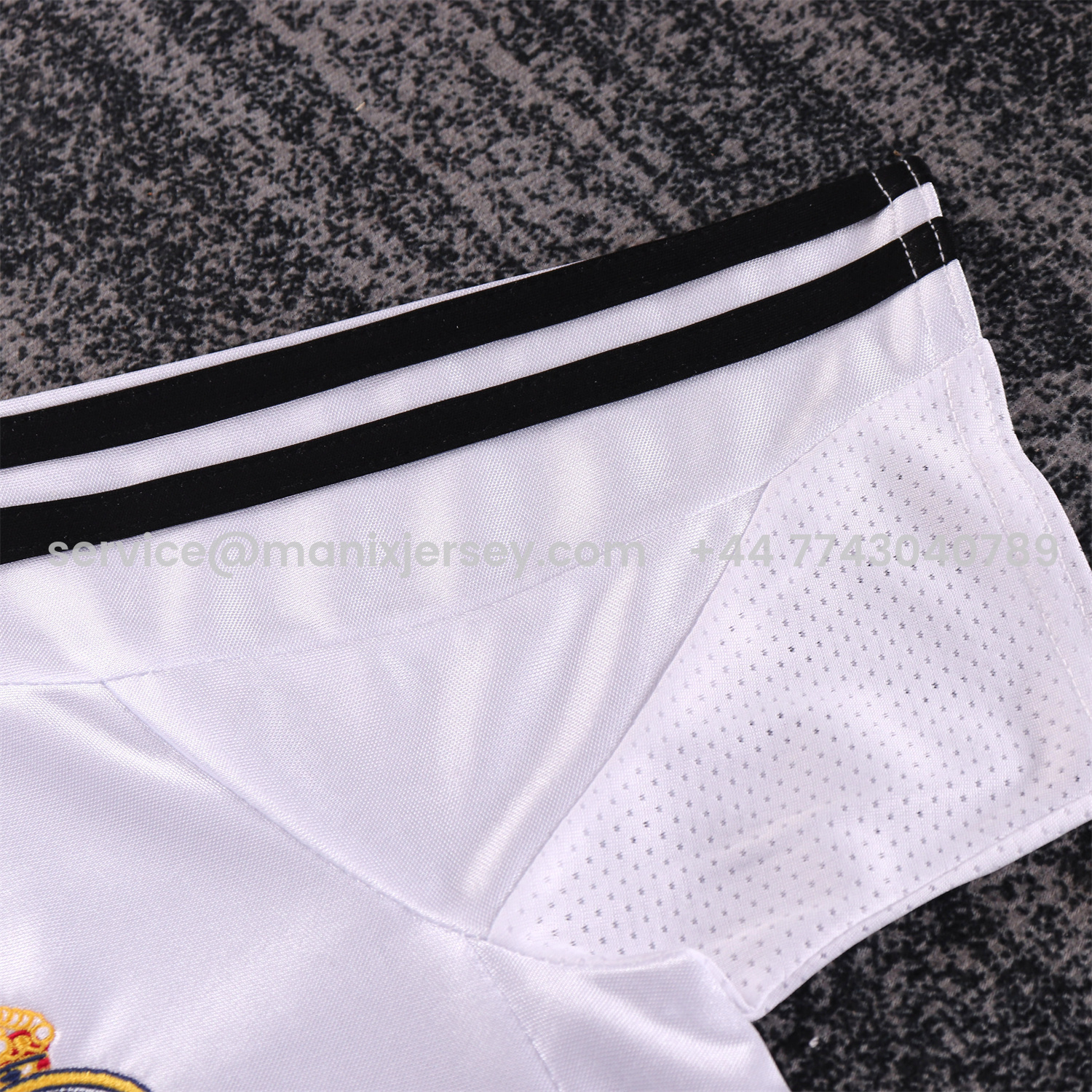 ManixJersey.com | Retro Real Madrid 04-05 Home Kids Kit -Customize Name, Number and Patch | Worldwide Shipping