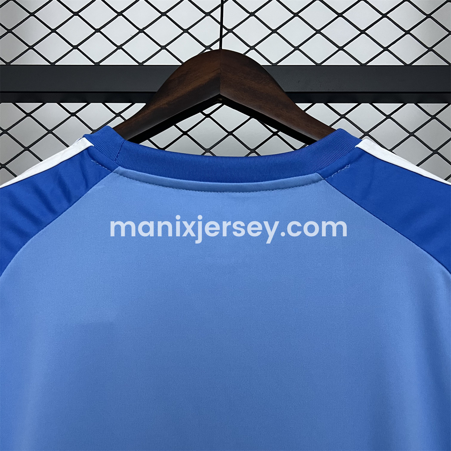 ManixJersey.com | Real Madrid 25-26 Blue Goalkeeper Jersey - Fans Version -Customize Name, Number and Patch | Worldwide Shipping