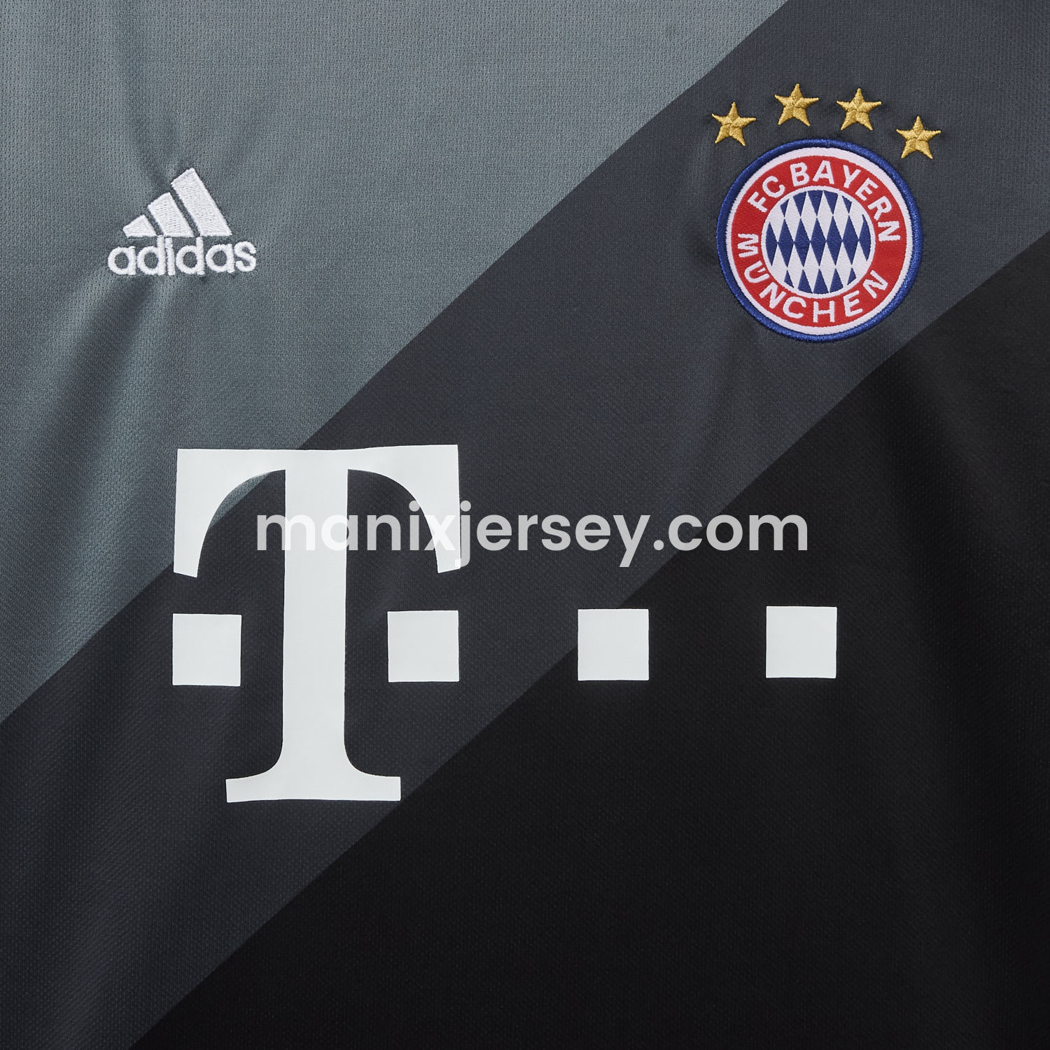 ManixJersey.com | Retro Bayern Munich 2016-17 Away Jersey -Customize Name, Number and Patch | Worldwide Shipping