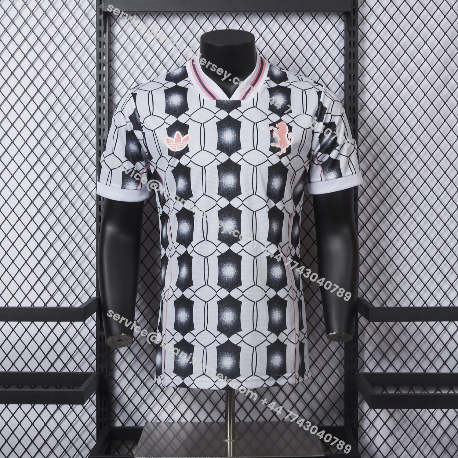 ManixJersey.com | Juventus 25-26 Retro-Style Hexagonal Pattern Jersey - Player Edition -Customize Name, Number and Patch | Worldwide Shipping
