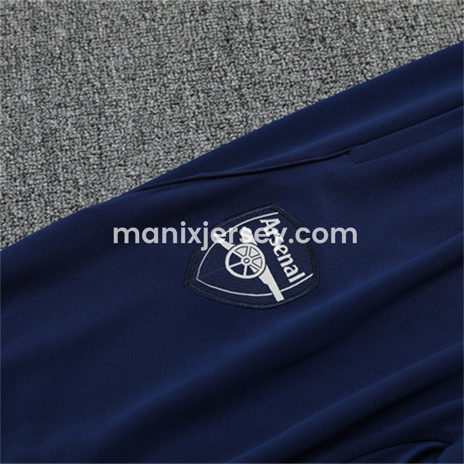 ManixJersey.com | Arsenal 25-26 Kid Long Sleeves Training Set - Green Top & Green Pants -Customize Name, Number and Patch | Worldwide Shipping