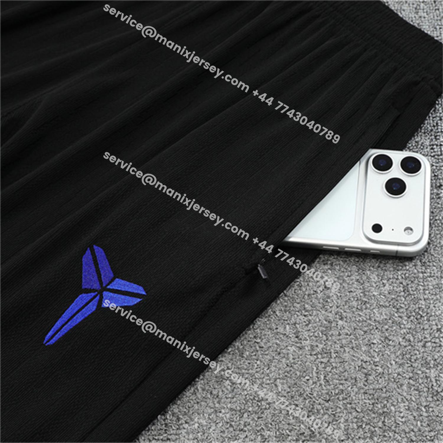 ManixJersey.com | Barcelona 25-26 Long Sleeve Training Set - Grey Top & Black Pants -Customize Name, Number and Patch | Worldwide Shipping