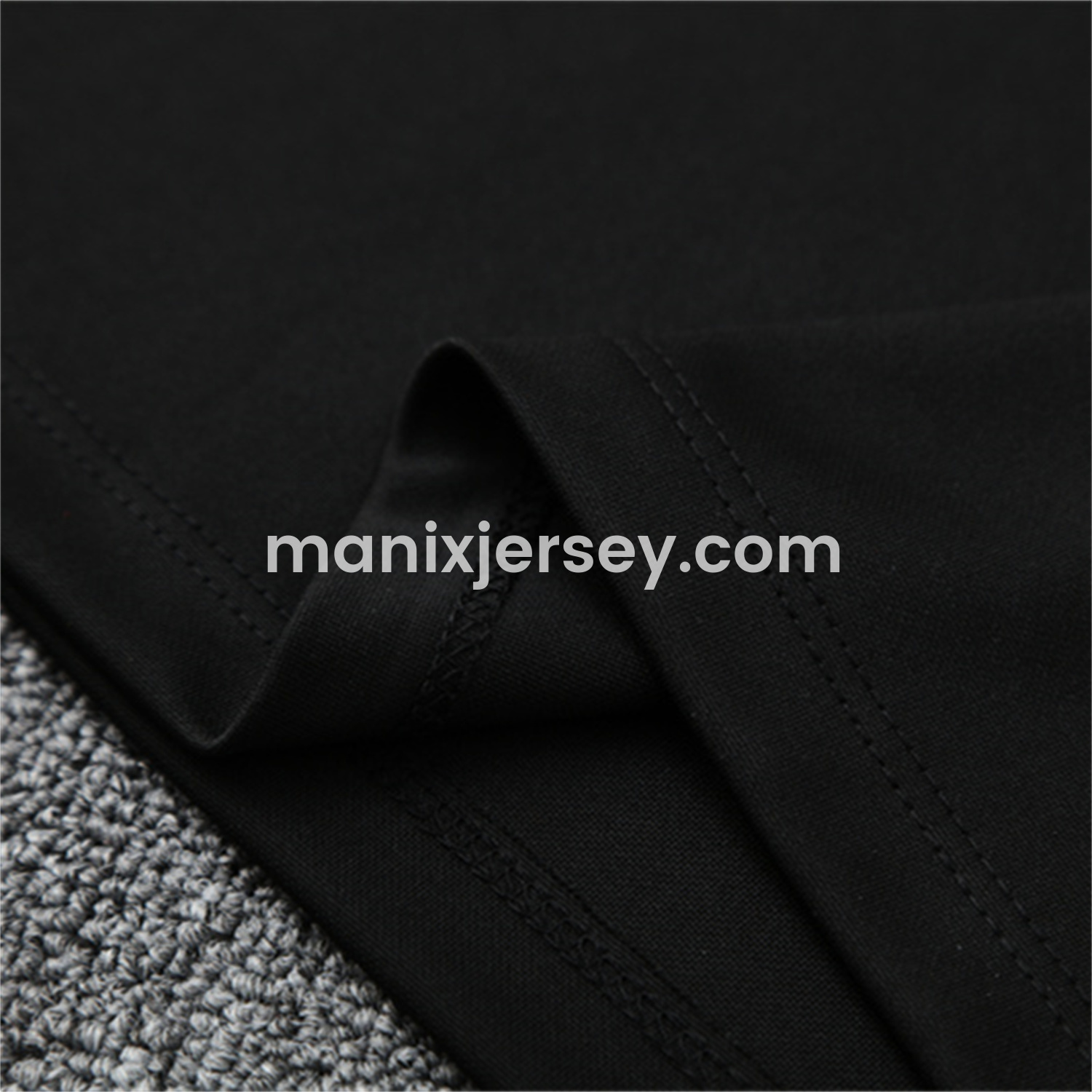 ManixJersey.com | Bayern Munich 25-26 Long Sleeves Training Set - Black Top & Black Pants -Customize Name, Number and Patch | Worldwide Shipping