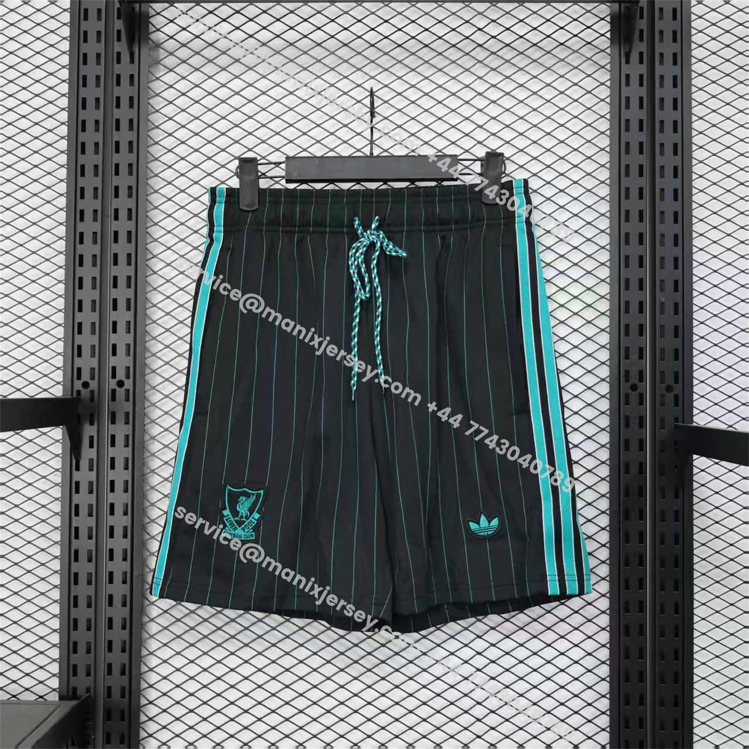 ManixJersey.com | Liver.pool 25-26 Trefoil Black Travel Shorts - Player Version -Customize Name, Number and Patch | Worldwide Shipping