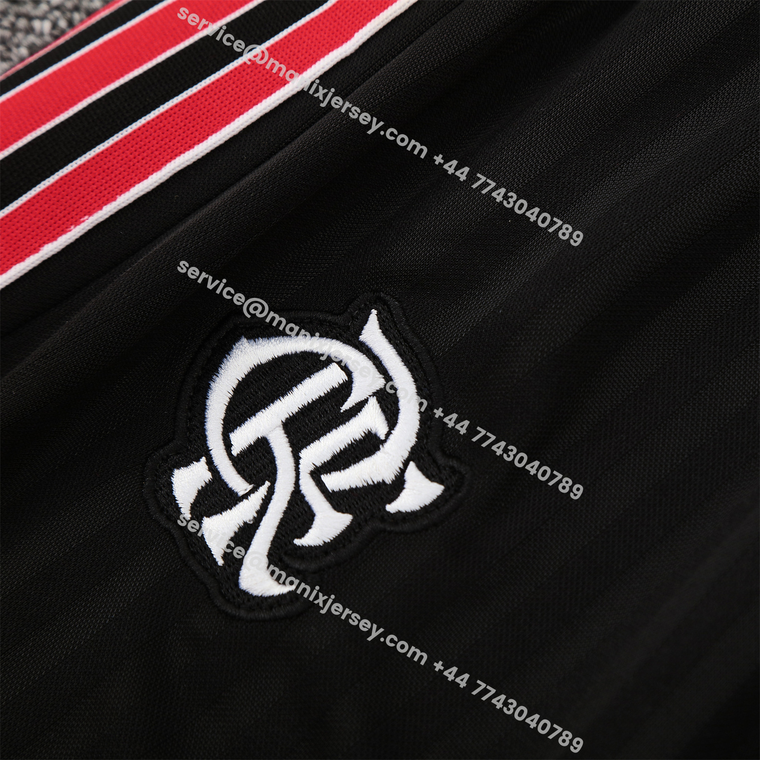 ManixJersey.com | Flamengo 25-26 Short-Sleeve Training Set - Red Top & Black Shorts -Customize Name, Number and Patch | Worldwide Shipping