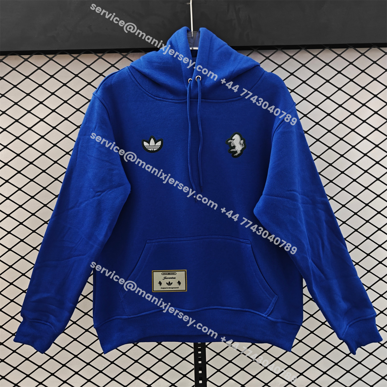 ManixJersey.com | Juventus 25-26 Originals Terrace Icon Unisex Pullover Hoodie -Customize Name, Number and Patch | Worldwide Shipping