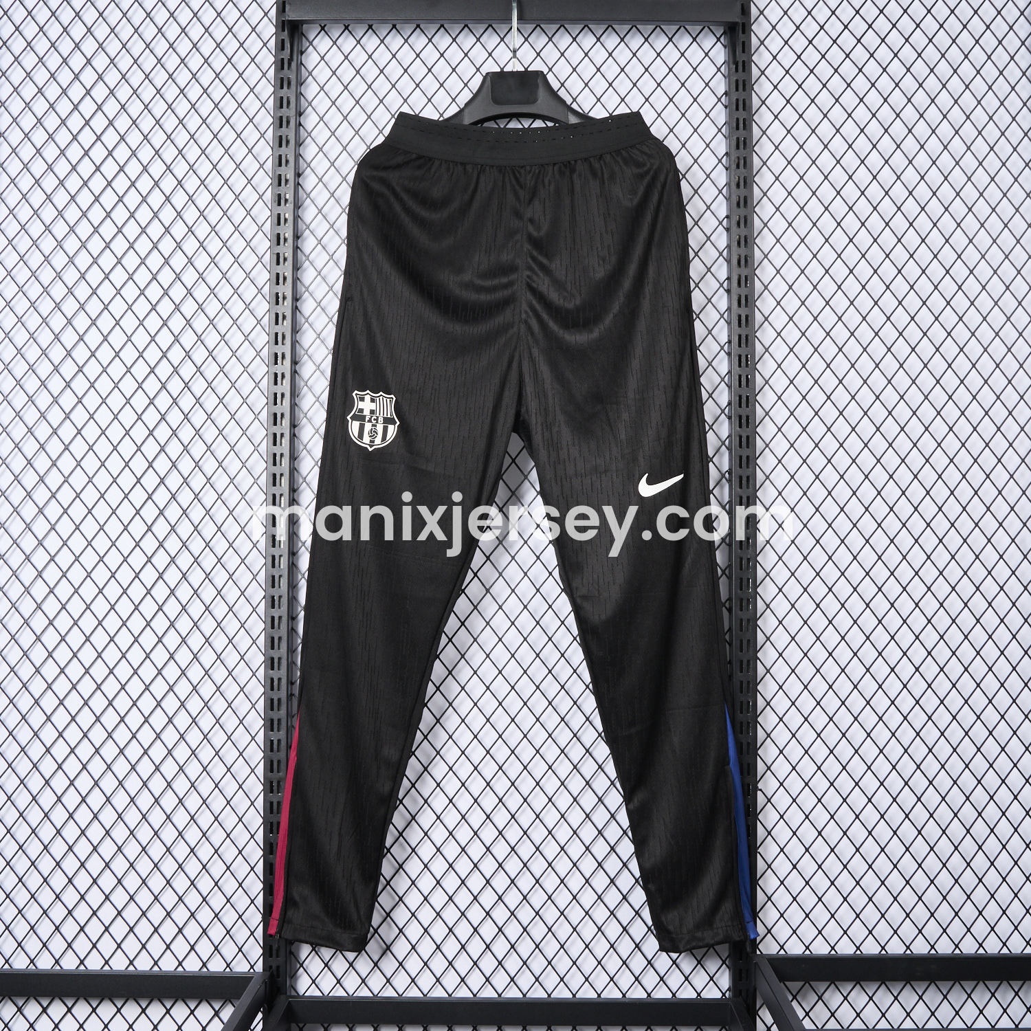 ManixJersey.com | Barcelona 25-26 Black Training Pants - Player Version -Customize Name, Number and Patch | Worldwide Shipping