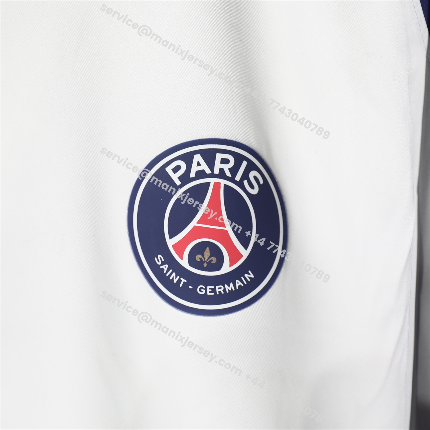 ManixJersey.com | Paris Saint-Germain PSG 25-26 Throwback Windbreaker Jacket - White -Customize Name, Number and Patch | Worldwide Shipping