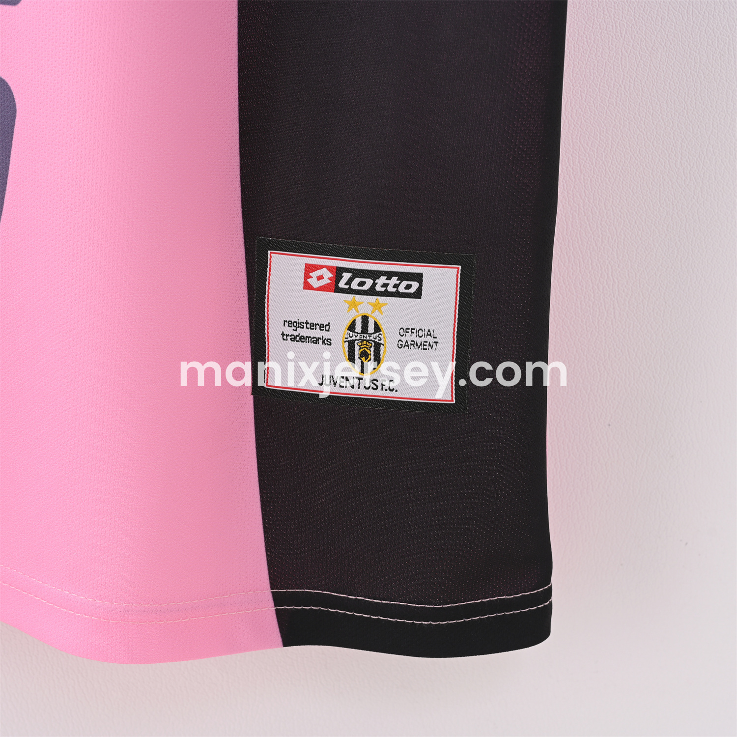 ManixJersey.com | Retro Juventus 2002-03 Pink Goalkeeper Jersey -Customize Name, Number and Patch | Worldwide Shipping