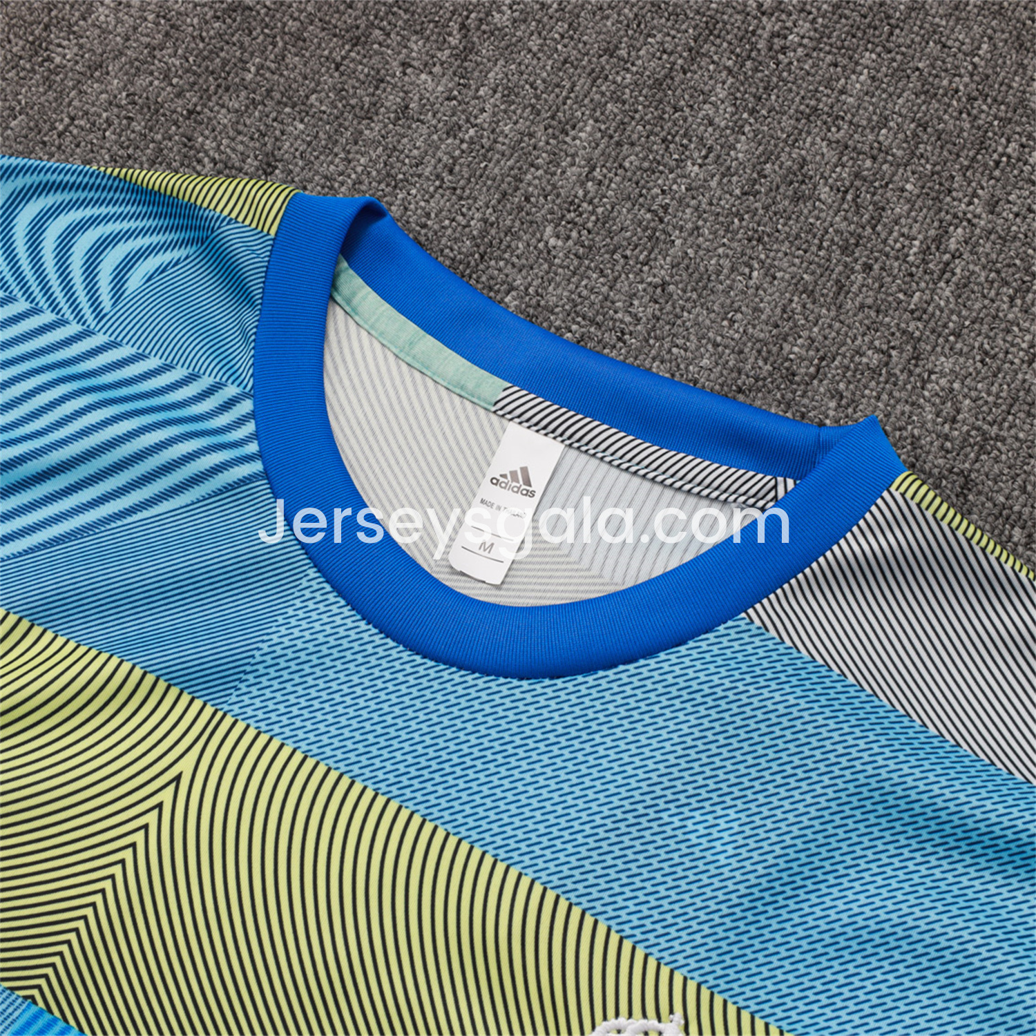 JerseysGala.com | Real Madrid 25-26 Vest Training Set - Blue-Gray Camouflage Vest and Black Shorts -Customize Name, Number and Patch | Worldwide Shipping