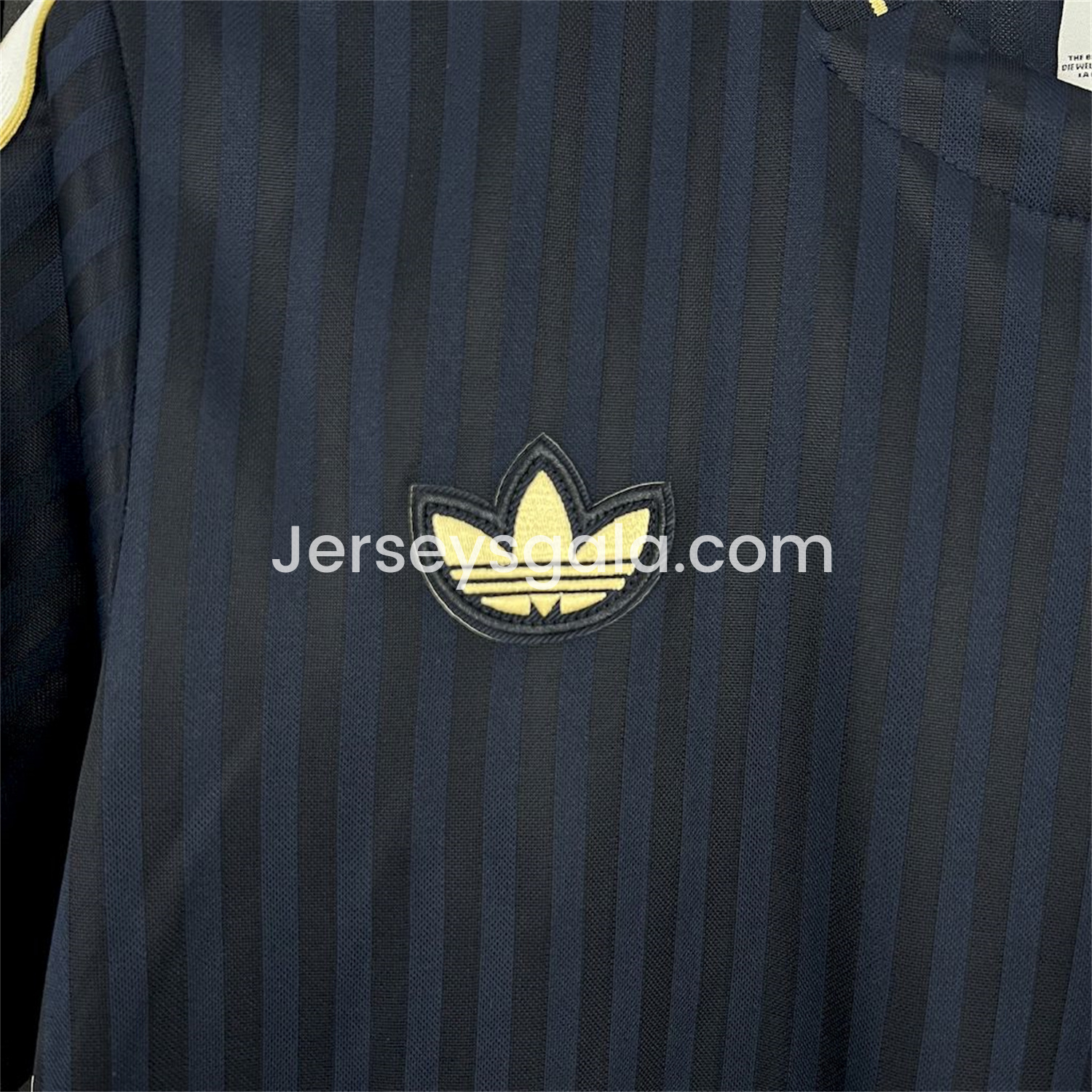 JerseysGala.com | Juventus 2025 Royal Blue Icon Retro Jersey - Fans Version -Customize Name, Number and Patch | Worldwide Shipping