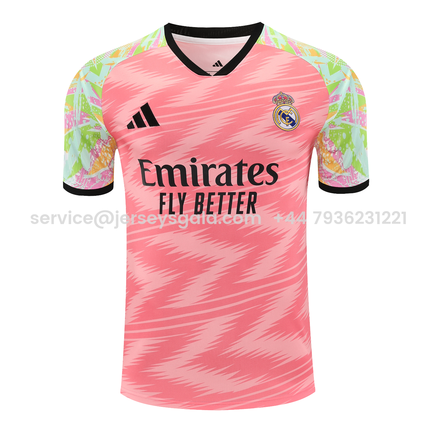 JerseysGala.com | Real Madrid 25-26 Short-Sleeve Training Set - Pink Arrow Pattern Top & Black Shorts -Customize Name, Number and Patch | Worldwide Shipping