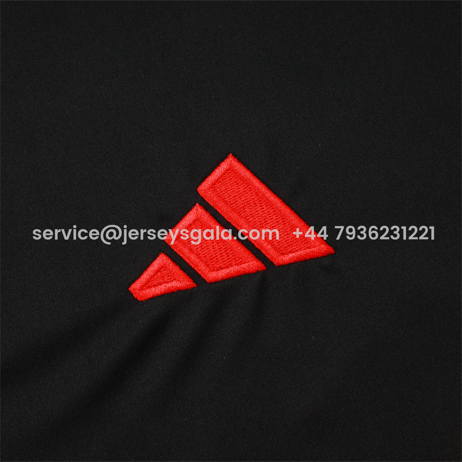 JerseysGala.com | Liver.pool 25-26 Vest Training Set - Black Vest & Black Shorts -Customize Name, Number and Patch | Worldwide Shipping