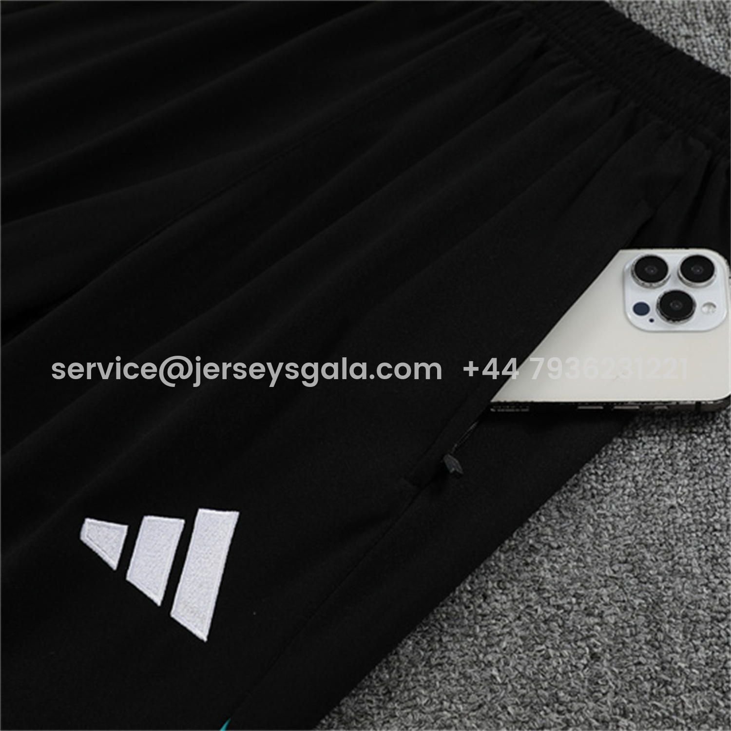 JerseysGala.com | Liver.pool 25-26 Kids Long Sleeve Training Set - Player Version - Green Top and Black Pants -Customize Name, Number and Patch | Worldwide Shipping