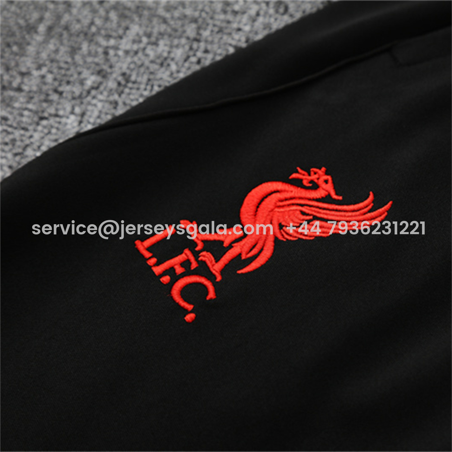 JerseysGala.com | Liver.pool 25-26 Kids Long Sleeve Training Set - White Top & Black Pants -Customize Name, Number and Patch | Worldwide Shipping