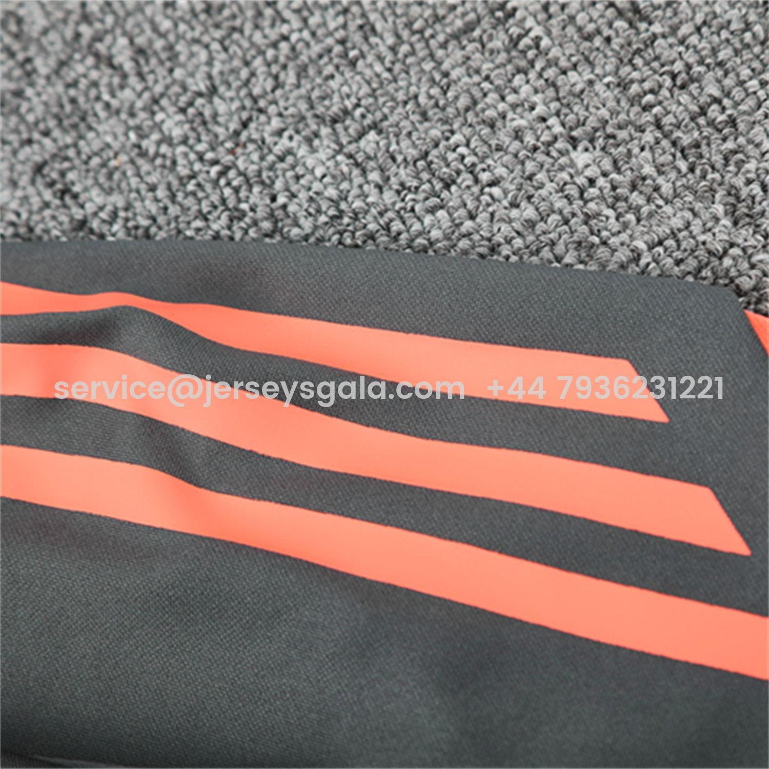 JerseysGala.com | Bayern Munich 25-26 Kids Long Sleeves Training Set - Dark Grey Top & Pants -Customize Name, Number and Patch | Worldwide Shipping
