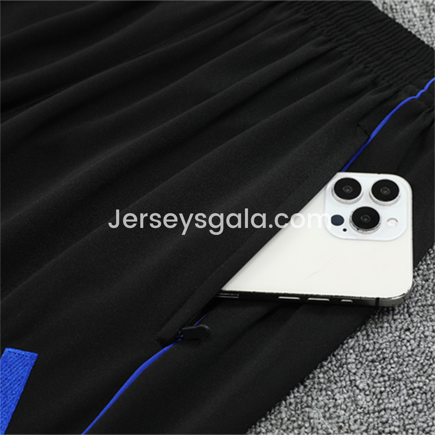 JerseysGala.com | Real Madrid 25-26 Long Sleeve Training Set - White Loong Black Blue Top and Black Pants -Customize Name, Number and Patch | Worldwide Shipping
