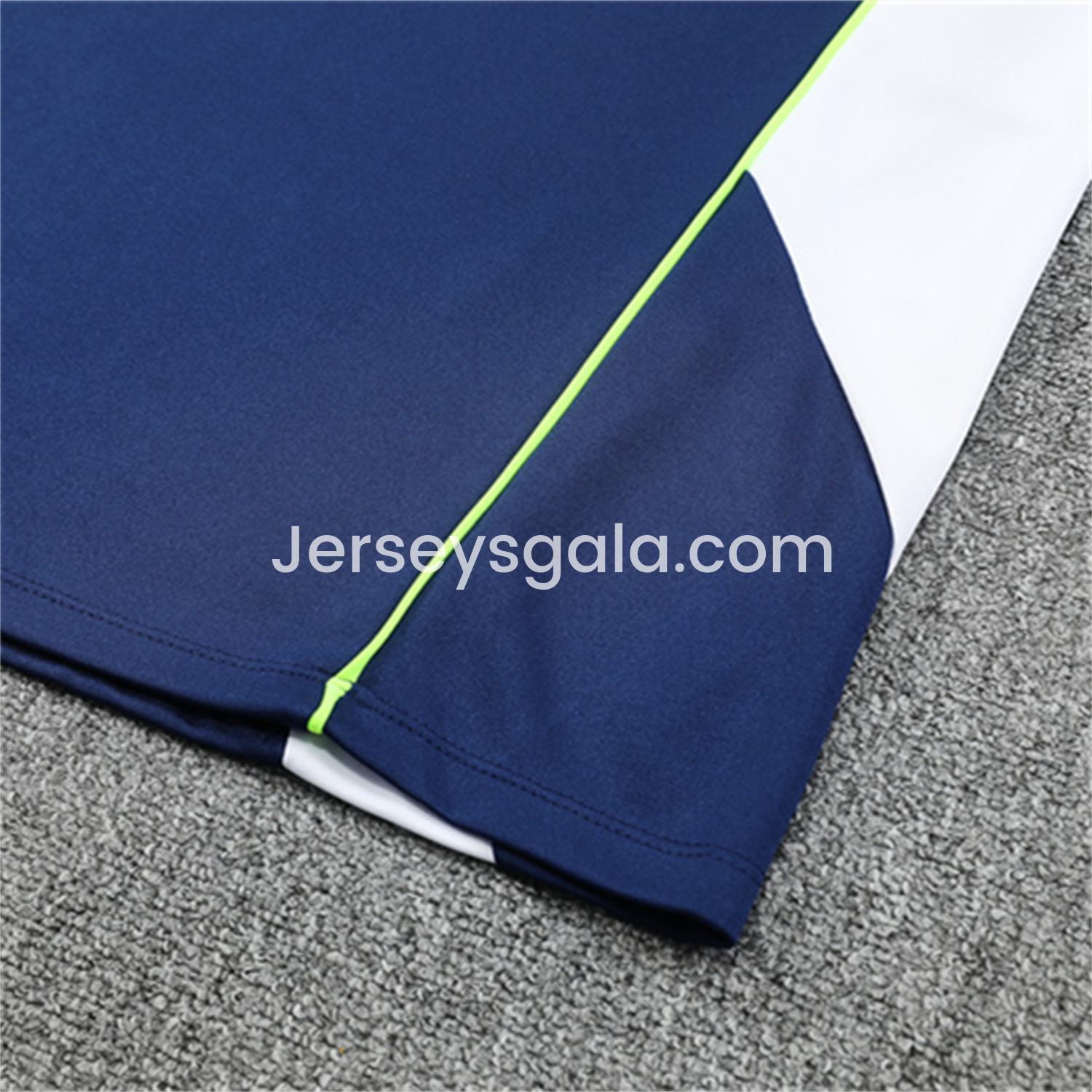 JerseysGala.com | Real Madrid 25-26 Kids Long Sleeve Training Set - Throwback Royal Blue Top and Pants -Customize Name, Number and Patch | Worldwide Shipping
