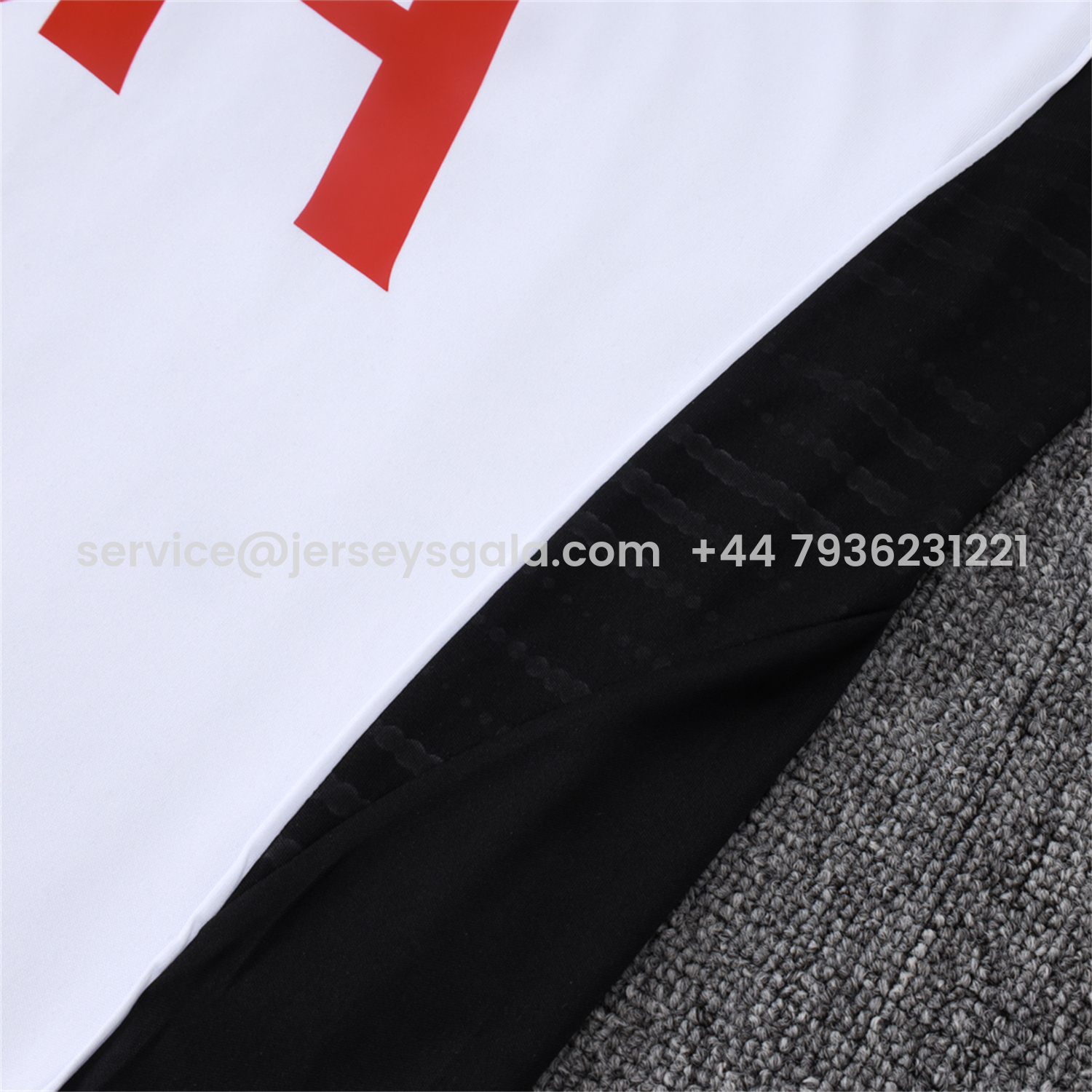JerseysGala.com | Liver.pool 25-26 Vest Training Set - White Vest & Black Shorts -Customize Name, Number and Patch | Worldwide Shipping