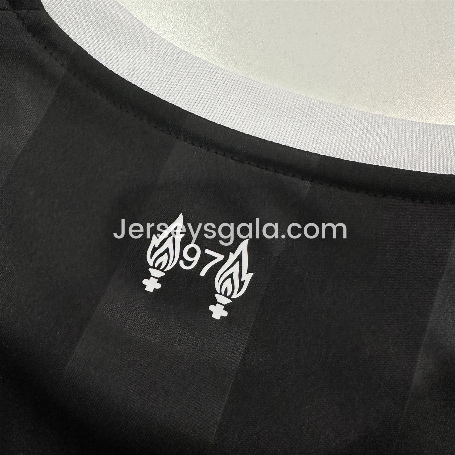 JerseysGala.com | Liver.pool 25-26 Black Trefoil Goalkeeper Jersey - Fans Version -Customize Name, Number and Patch | Worldwide Shipping