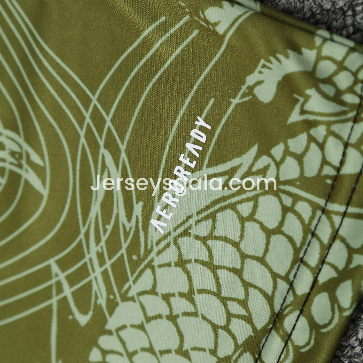 JerseysGala.com | Real Madrid 25-26 Vest Training Set - Green-Black Dragon Vest & Black-White Shorts -Customize Name, Number and Patch | Worldwide Shipping