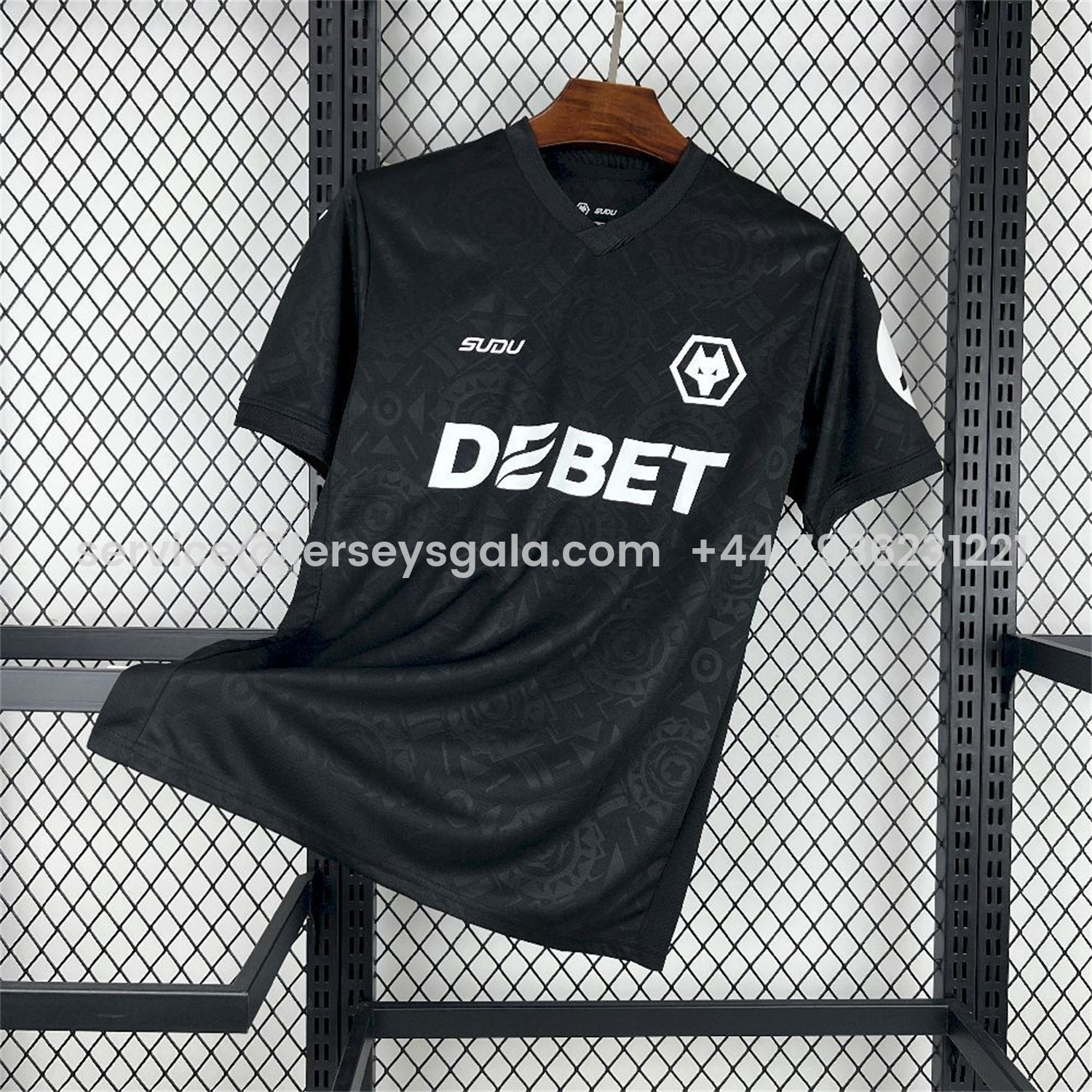 JerseysGala.com | Wolverhampton Wanderers Wolves 25-26 Goalkeeper Black Jersey - Fans Version -Customize Name, Number and Patch | Worldwide Shipping