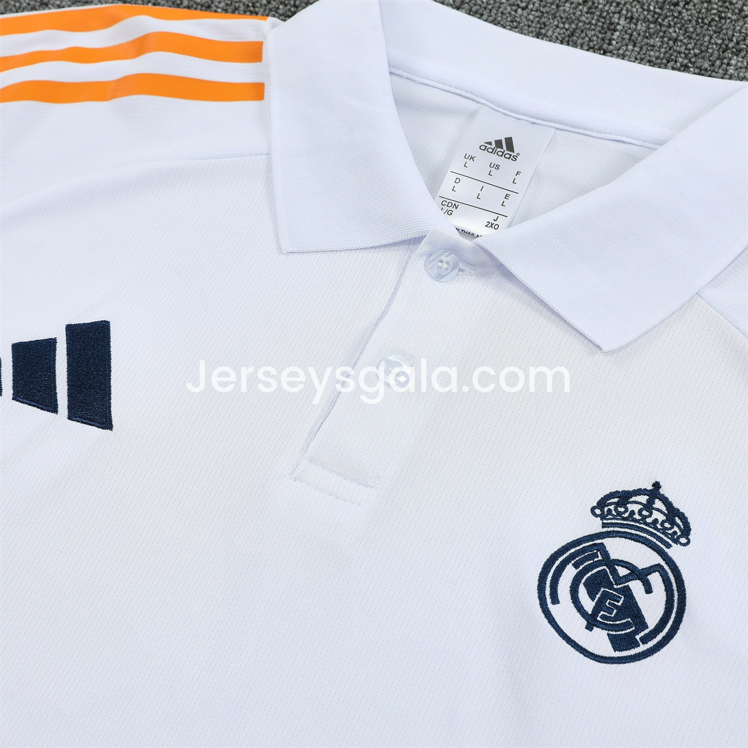 JerseysGala.com | Real Madrid 25-26 POLO Short-Sleeve Training Set - White Top and Deep Blue Pants -Customize Name, Number and Patch | Worldwide Shipping