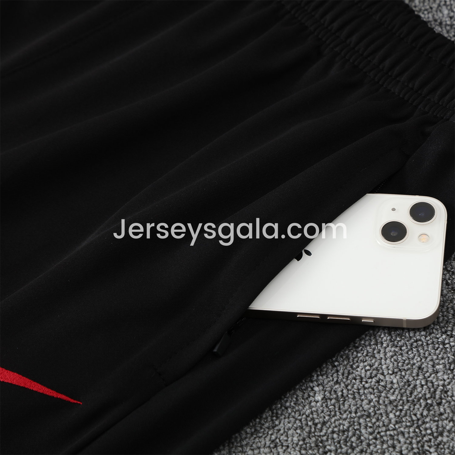 JerseysGala.com | Liver.pool 25-26 POLO Short-Sleeve Training Set - Black Top and Pants -Customize Name, Number and Patch | Worldwide Shipping