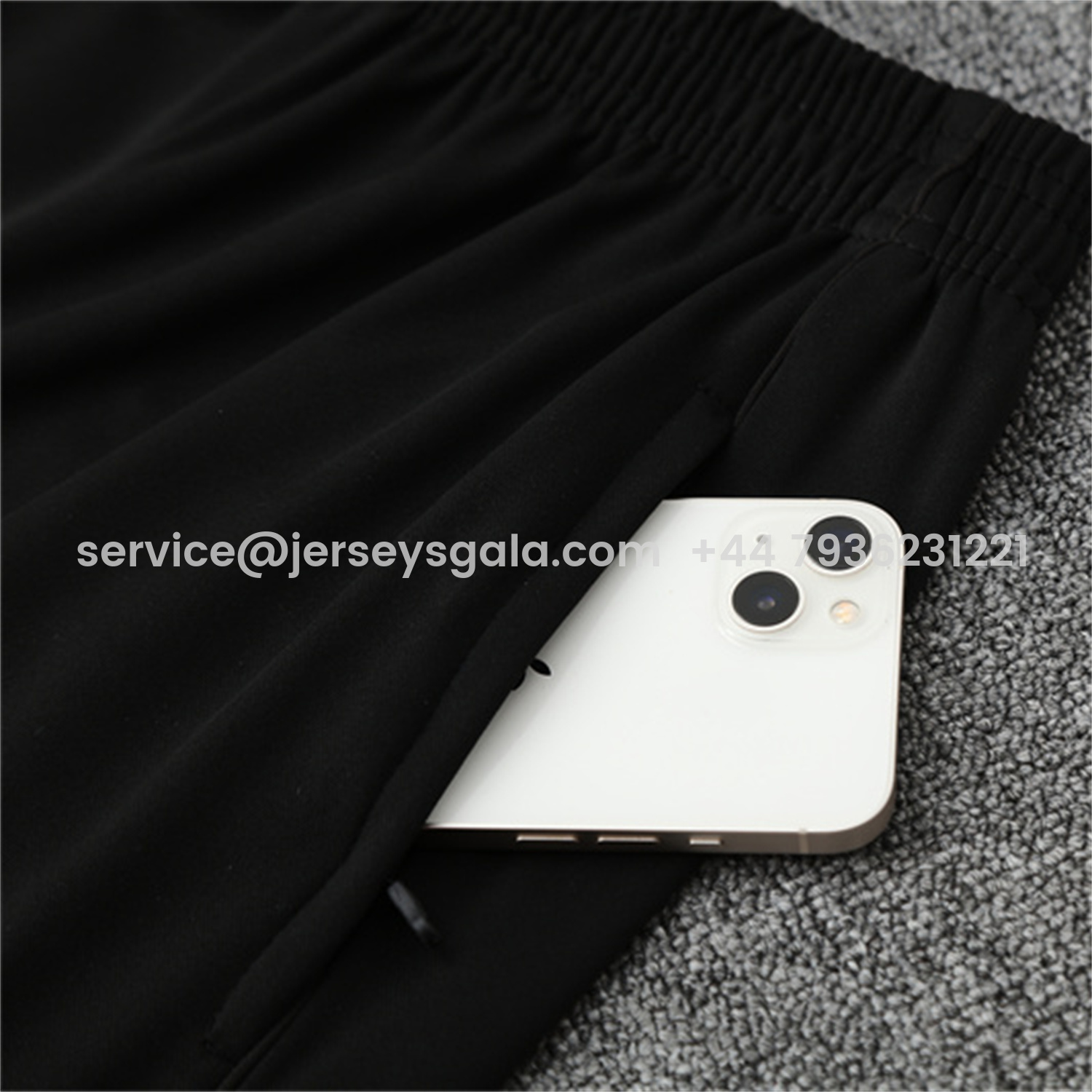JerseysGala.com | Liver.pool 25-26 Long Sleeve Training Set - Black Top & Black Pants -Customize Name, Number and Patch | Worldwide Shipping