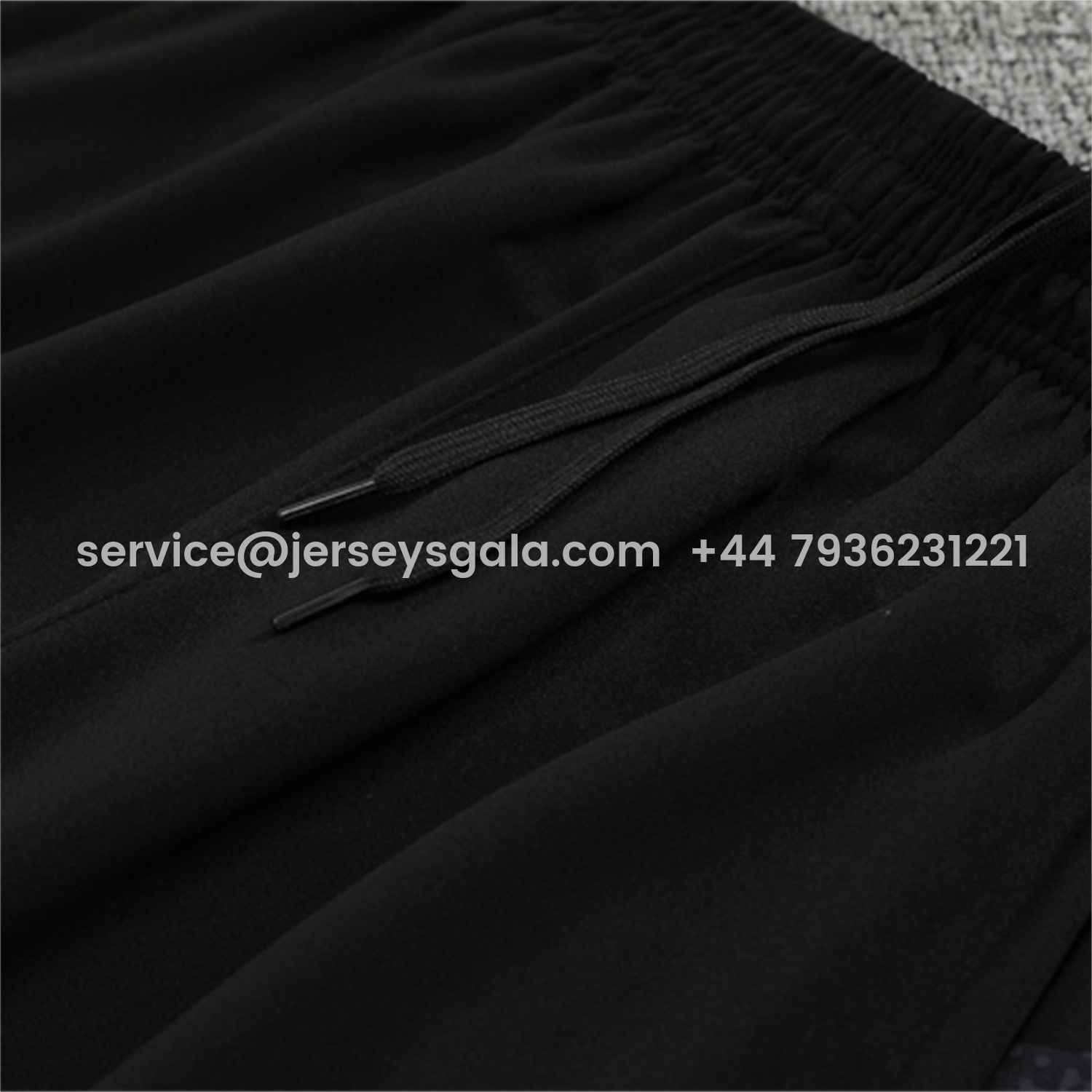JerseysGala.com | AC Milan 25-26 Long Sleeve Training Set - Black Top & Black Pants -Customize Name, Number and Patch | Worldwide Shipping