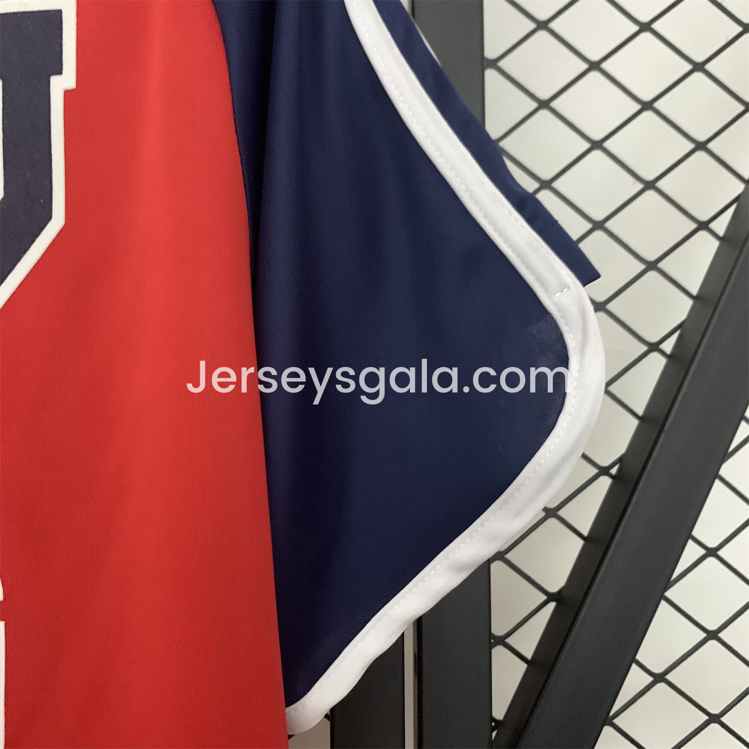JerseysGala.com | Retro Universidad De Chile 2001-02 Away Jersey -Customize Name, Number and Patch | Worldwide Shipping