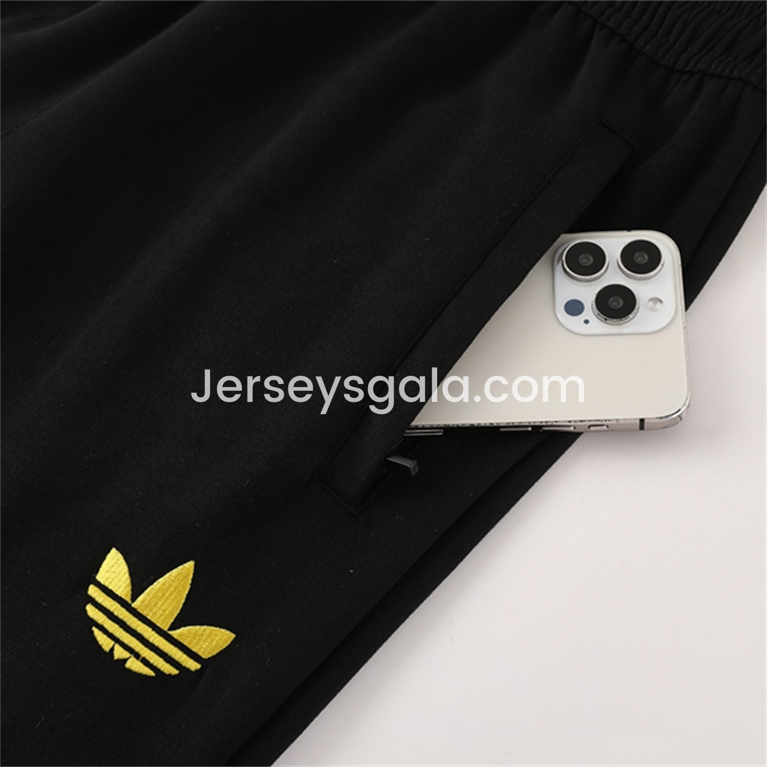 JerseysGala.com | Juventus 25-26 Originals Varsity Hoodie Set - Black Hoodie and Pants -Customize Name, Number and Patch | Worldwide Shipping