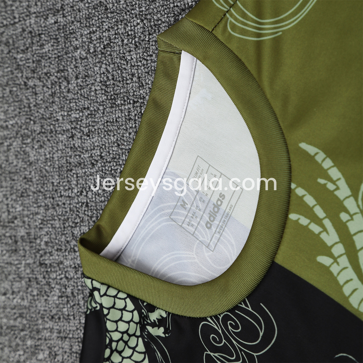 JerseysGala.com | Real Madrid 25-26 Vest Training Set - Green-Black Dragon Vest & Black-White Shorts -Customize Name, Number and Patch | Worldwide Shipping