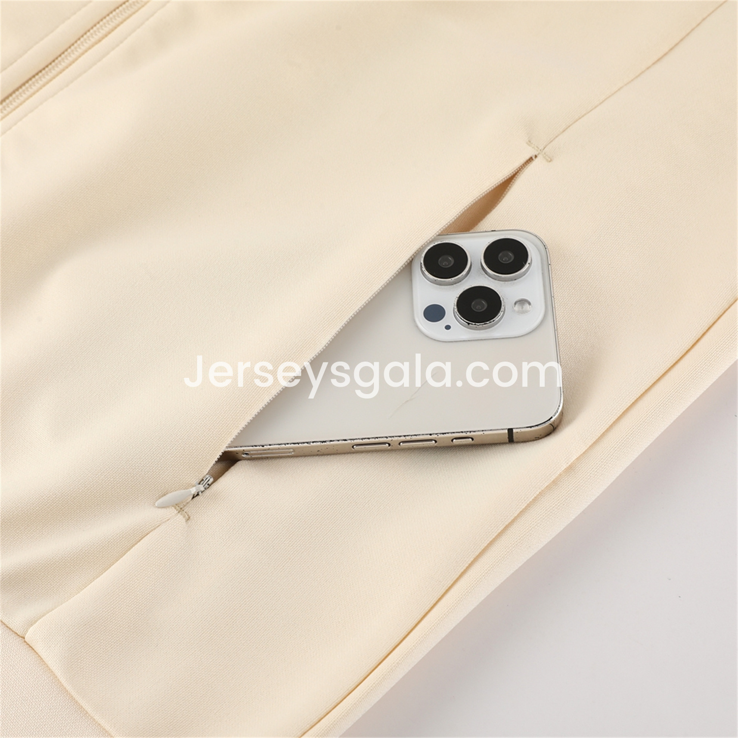 JerseysGala.com | Real Madrid 24-25 Throwback Jacket Training Tracksuit - Off-white Jackets & Purple Pants -Customize Name, Number and Patch | Worldwide Shipping